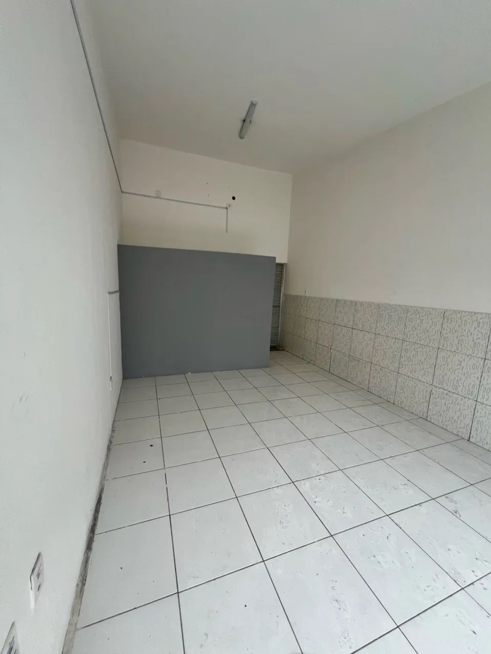 ALUGO SALA COMERCIAL NO CENTRO - Foto 3