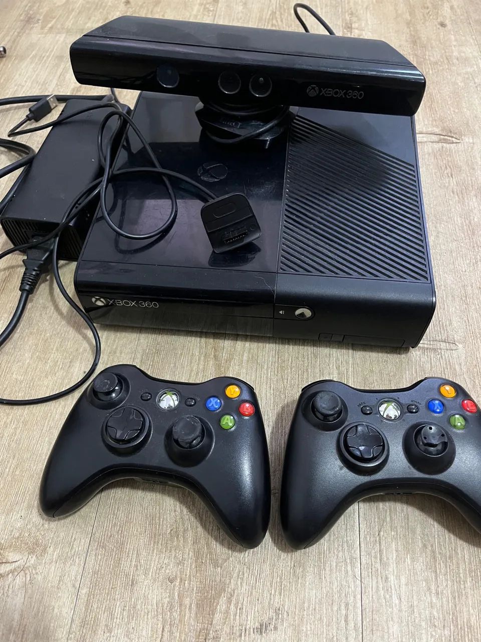 GRANDE OPORTUNIDADE!!!! XBOX 360 SLIM COMPLETO  - Foto 2