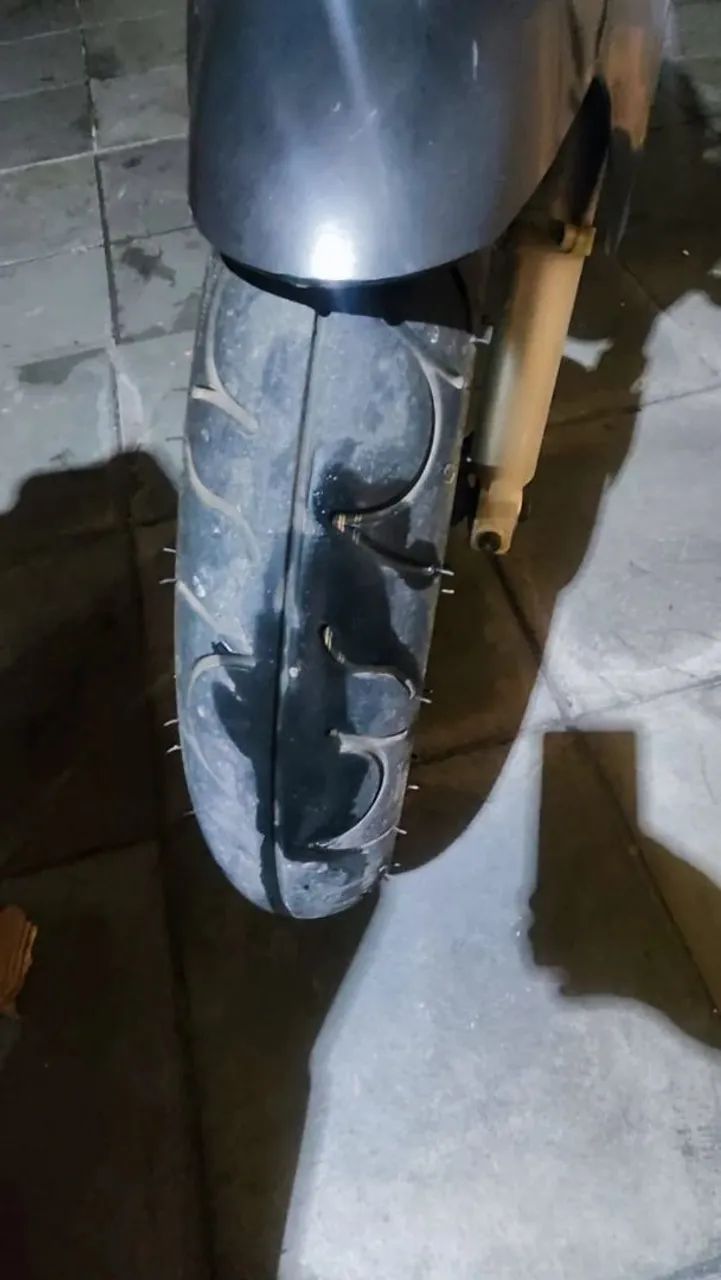 Cb 300 - Foto 2