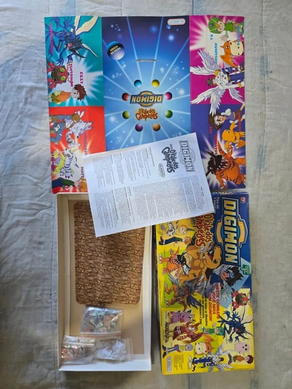 Jogo Tabuleiro Digimon - O Vale dos Campeões