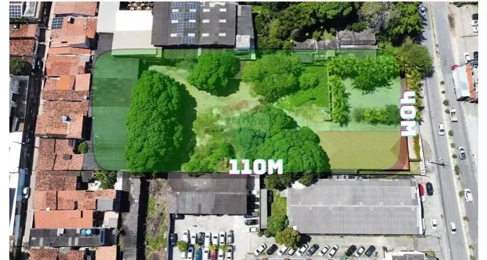 Prédio Terreno com 4.400m² (40m x 110m) Candelária - Foto 3