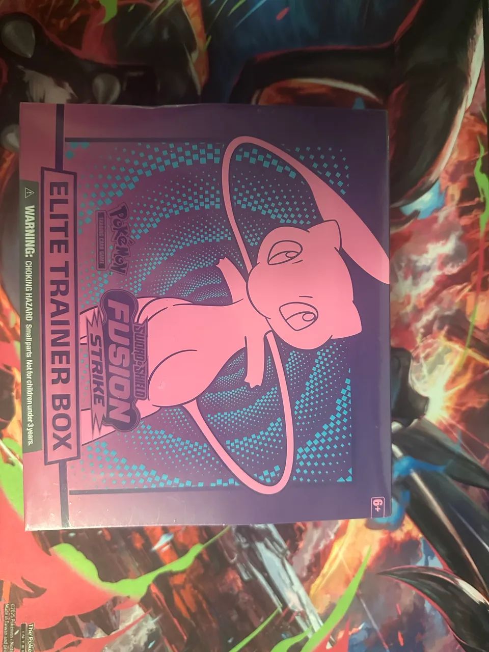 Pokémon elite trainer box FUSION STRIKE ingles  - Foto 4