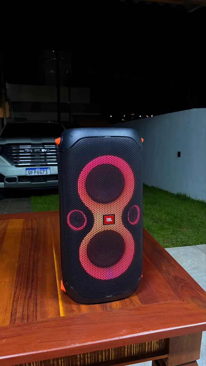 JBL PARTYBOX 110 estado de zero - Aparelhos de Som - Portal do Sol