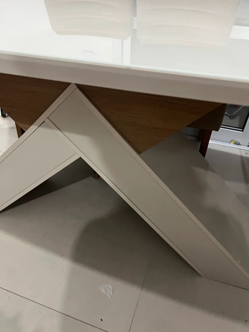 Mesa linda com tampo de vidro - Foto 3