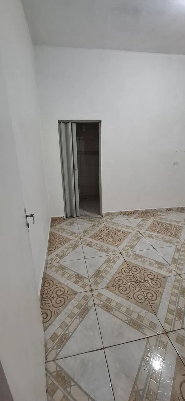 Alugo casa de 2 cômodos - Poá - Foto 2