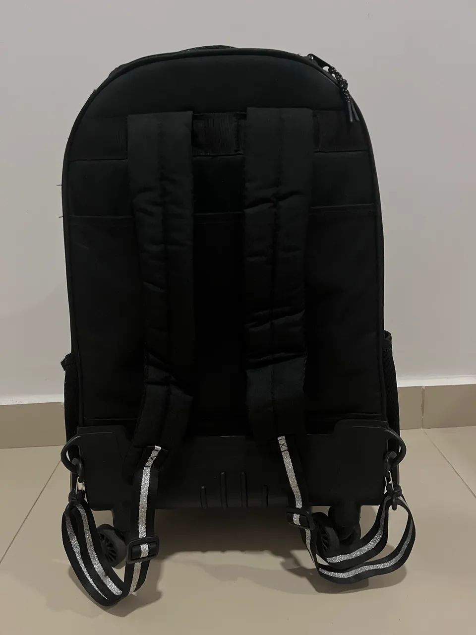 Mochila de Rodinha Rebecca Ronbon - Foto 5