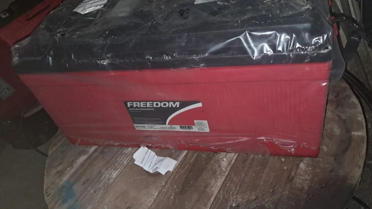 Bateria Free dom 220 amp nova