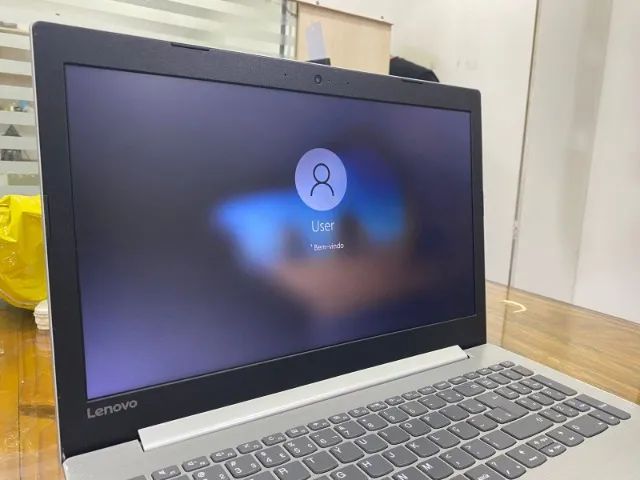 Notebook Lenovo Core i3-7020U 12GB RAM - Rápido e conservado