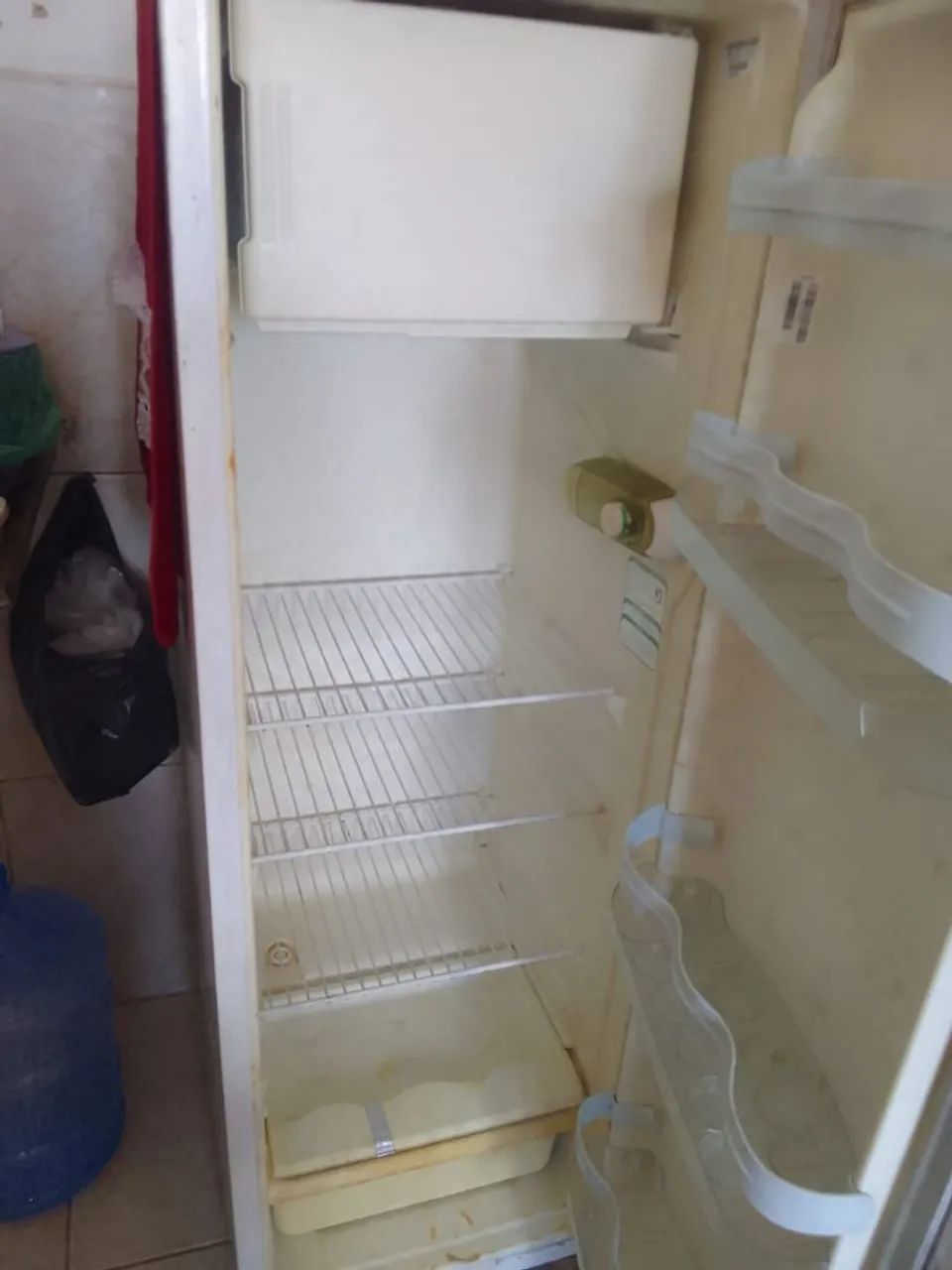 vendo geladeira  consul  - Foto 4