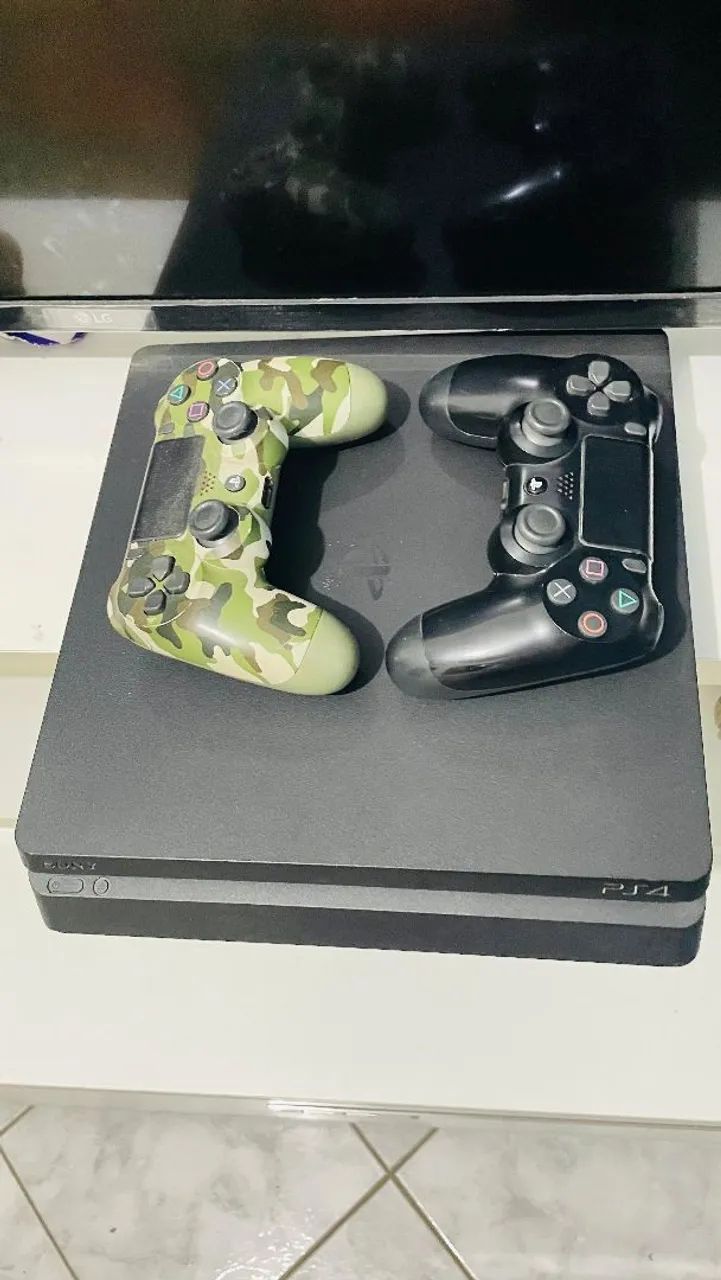 Play 4 500gb 2 controles funcionando 