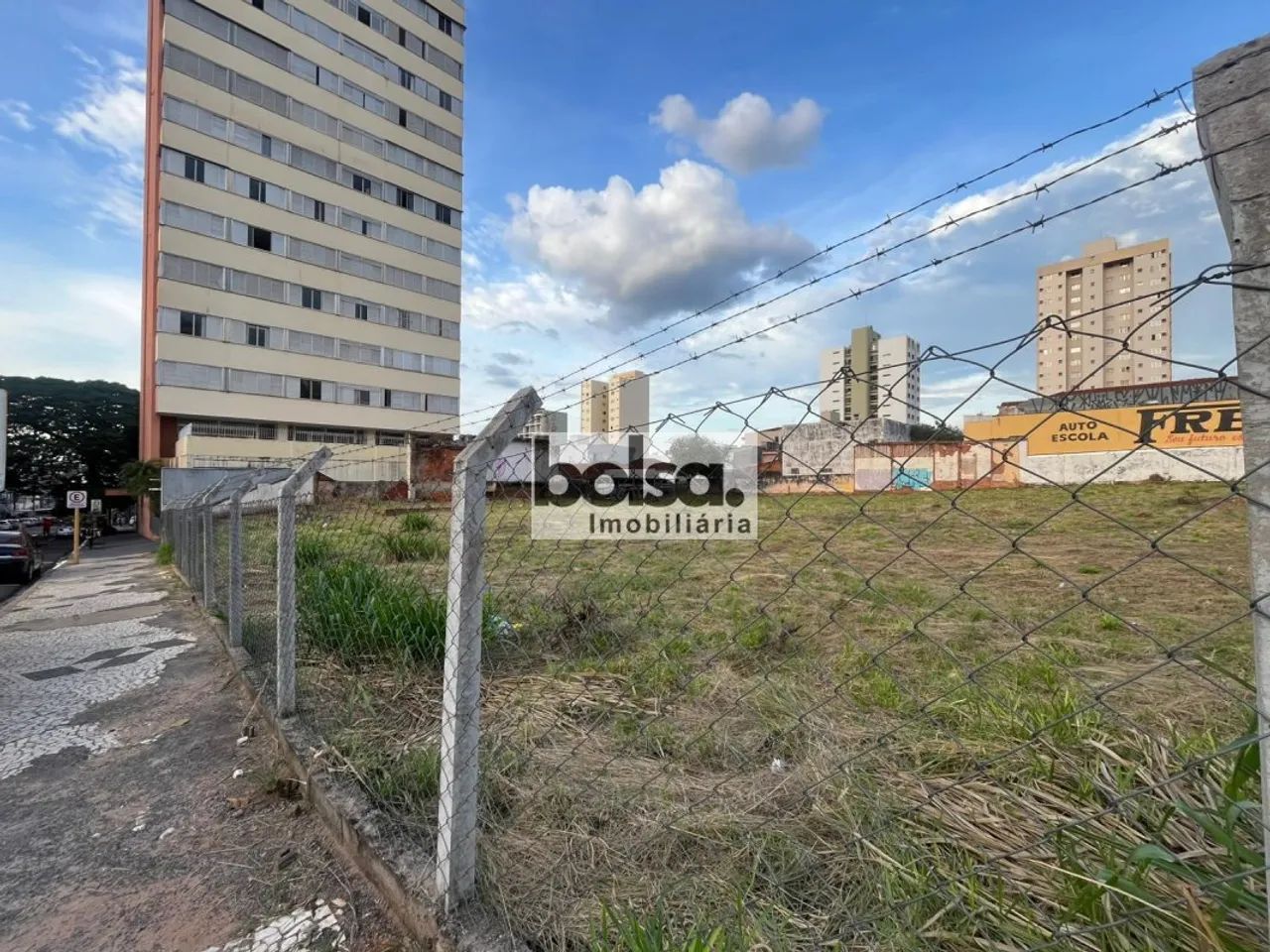 TERRENO COMERCIAL NO CENTRO ! ! - Foto 3