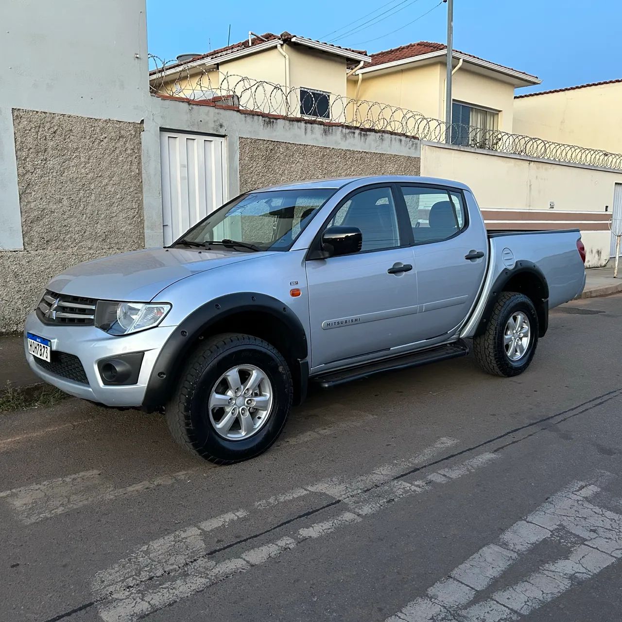 Mitsubishi L200 2013