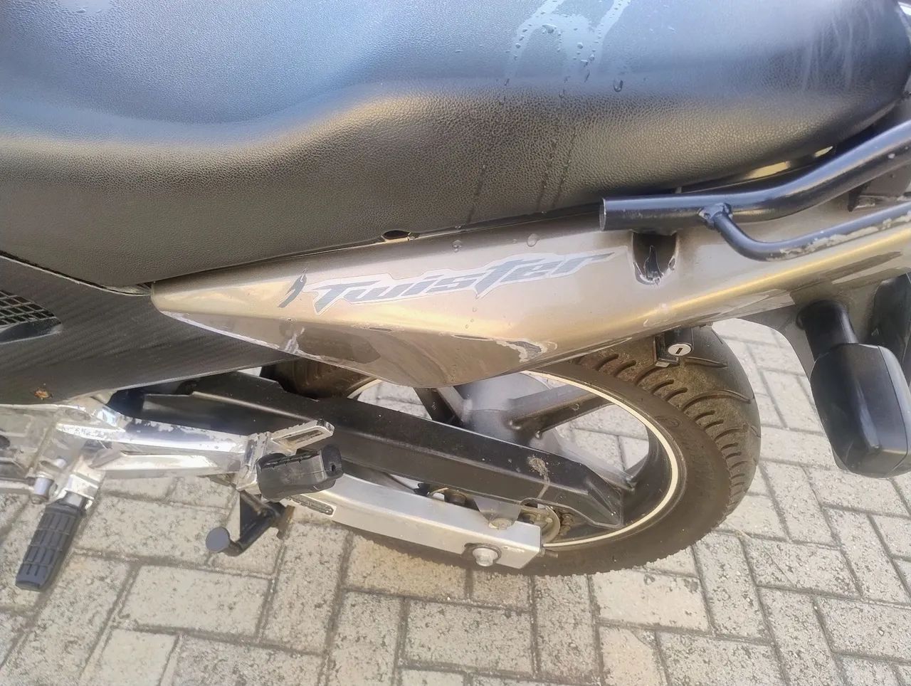 CBX Twister 250 - Foto 4