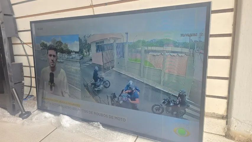 TELEVISÃO PANASONIC 40 POLEGADAS DIGITAL TELA LED FULLD - USADA (NÃO É SMART) - Foto 2