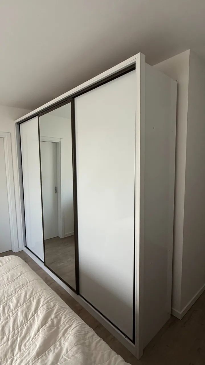 Guarda Roupa 3 Portas de Correr 6 Gavetas com Espelho 2,70m