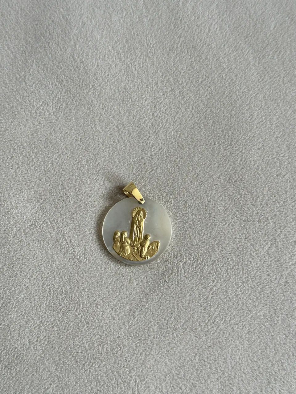 Pingente de ouro Nossa Senhora 
