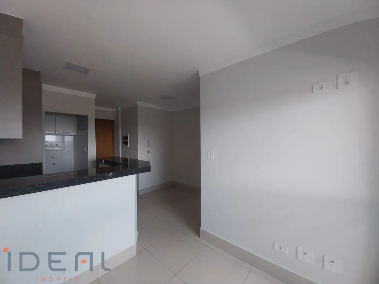Excelnte apartamento a venda no Edifício Residencial HELENA MOSER, próximo à UEM, Zona 07  - Foto 4