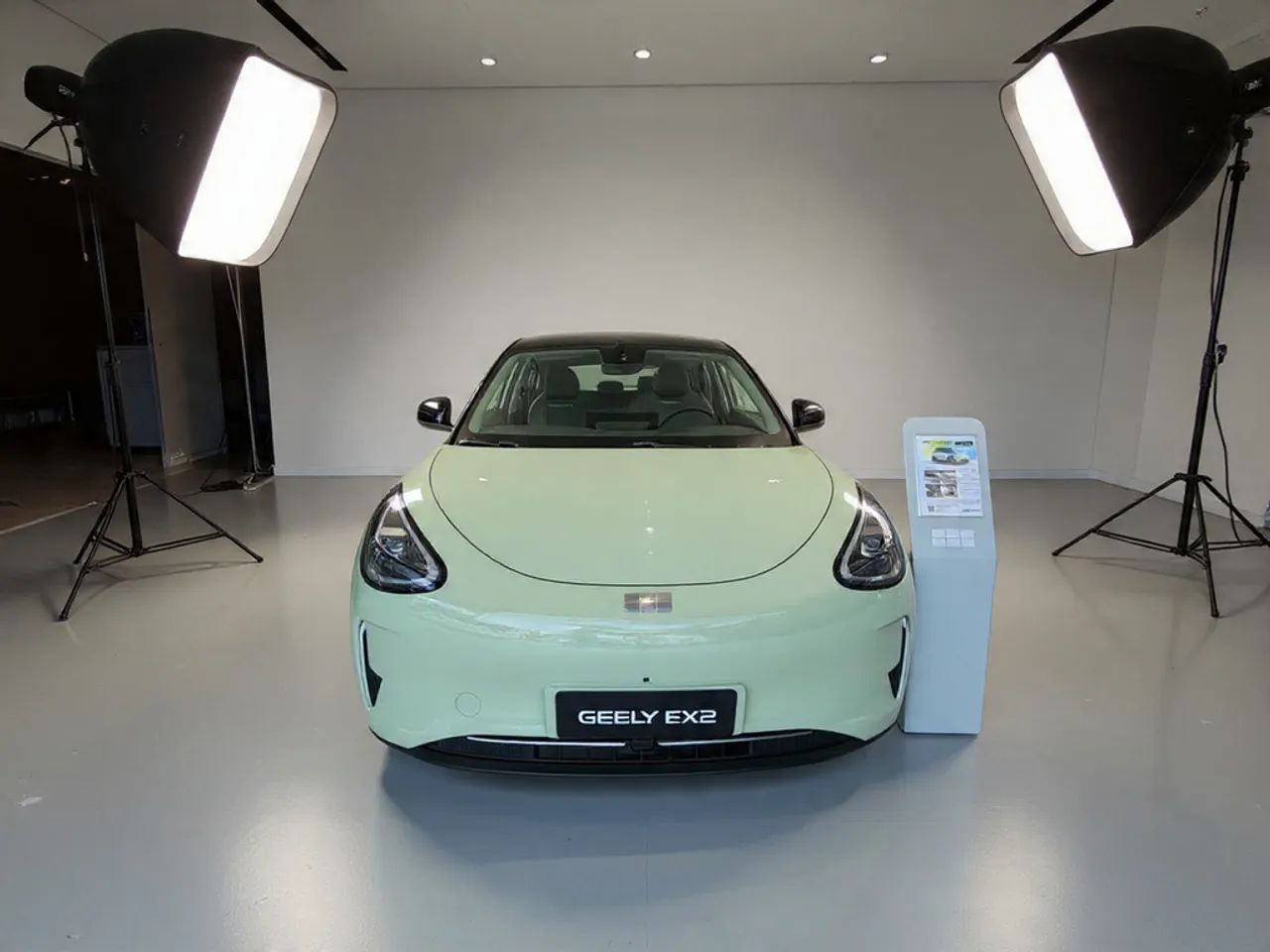 Geely EX2 Max 2026 - Foto 2