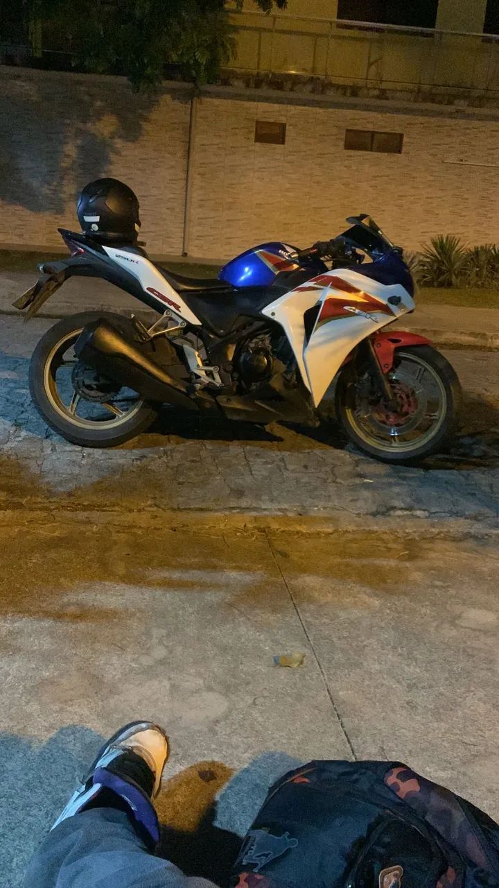 Cbr 250r 2012 - Foto 4