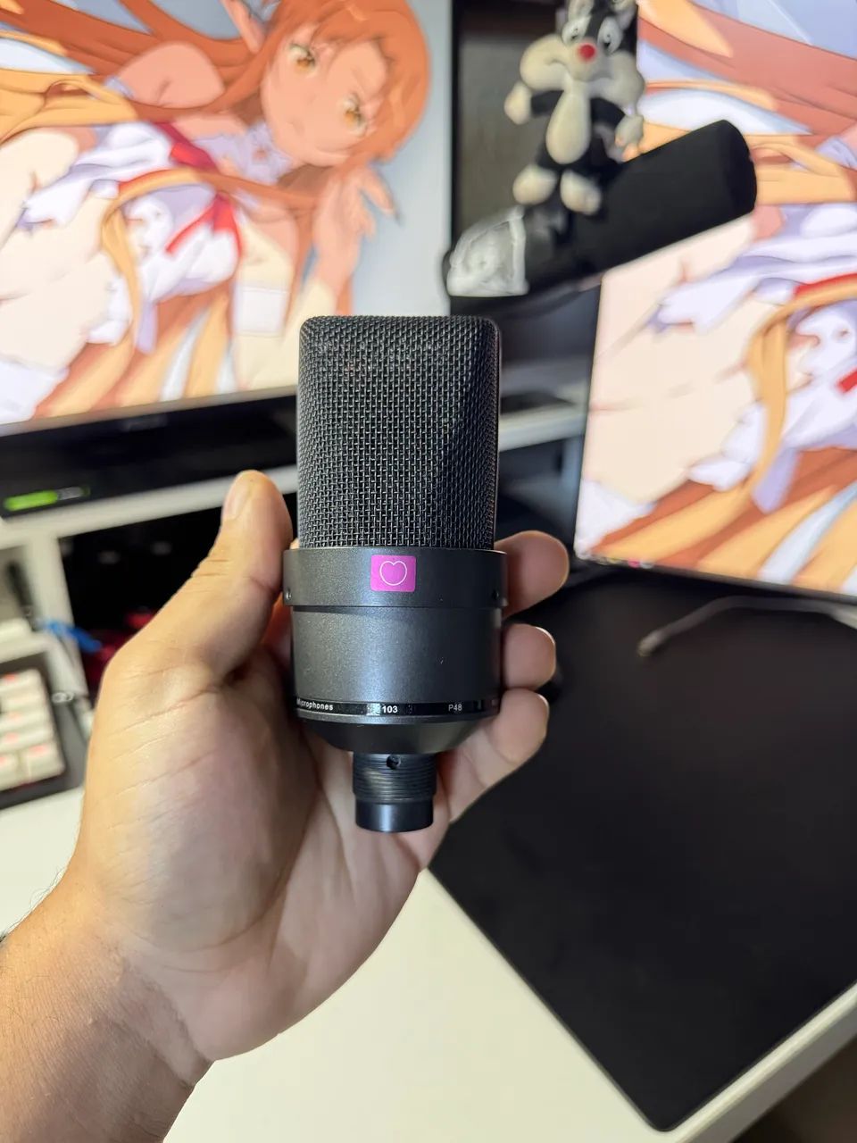 Microfone XLR - TLM 103 Black + Interface de Áudio Teyun Q12