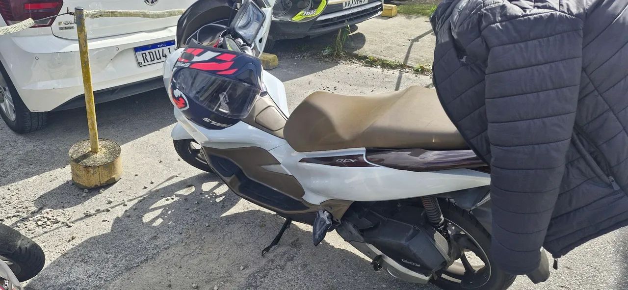 Pcx dlx branca com marrom 2019 - Foto 3