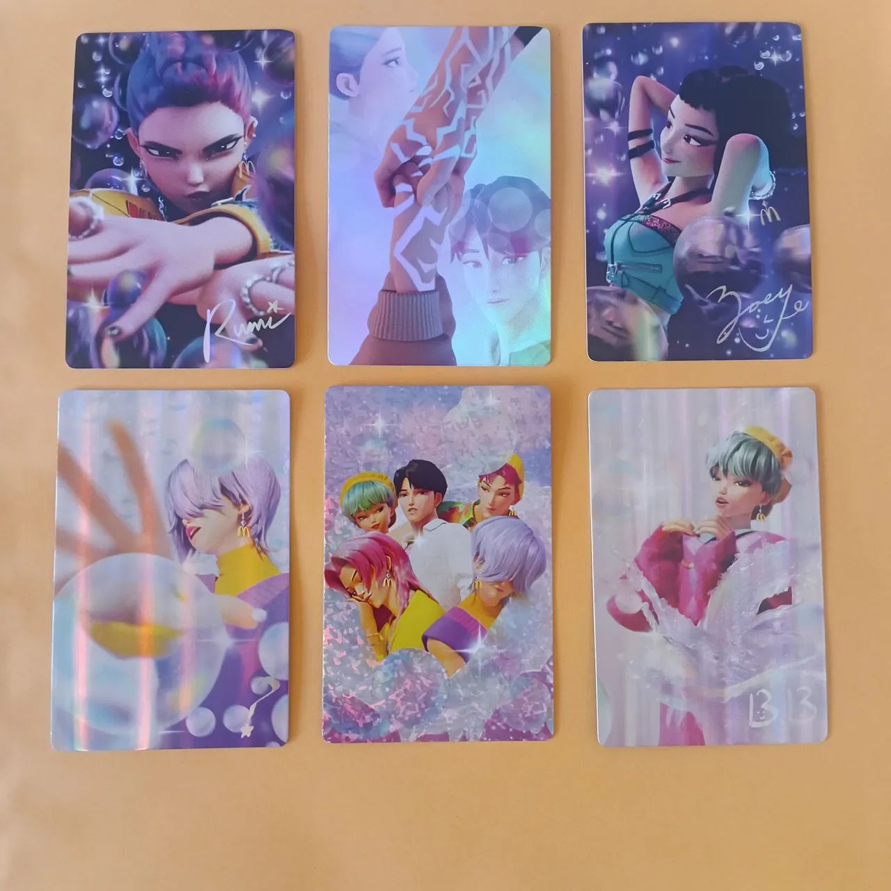 Cards Huntrix e SajaBoys do McDonald's