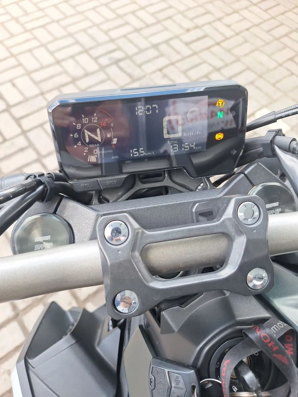 CB650R - Foto 3
