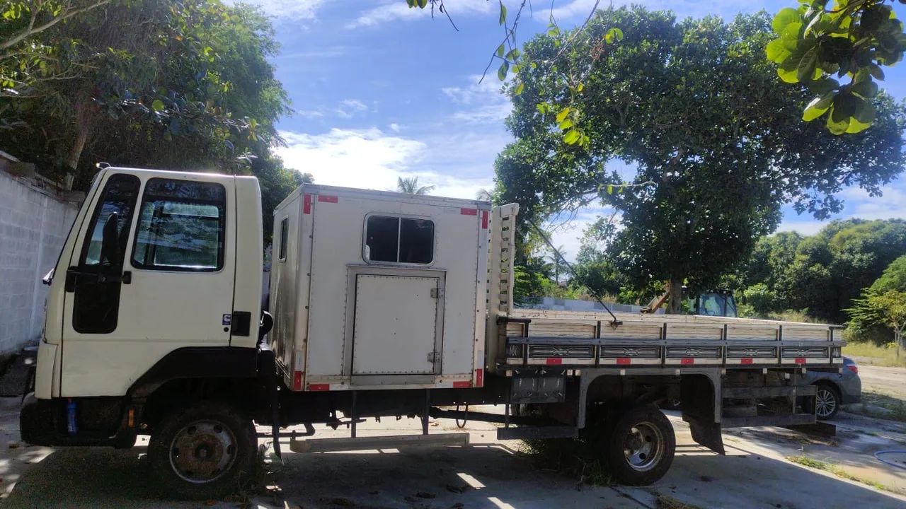 Caminhão pronto para trabalhar. - Foto 2