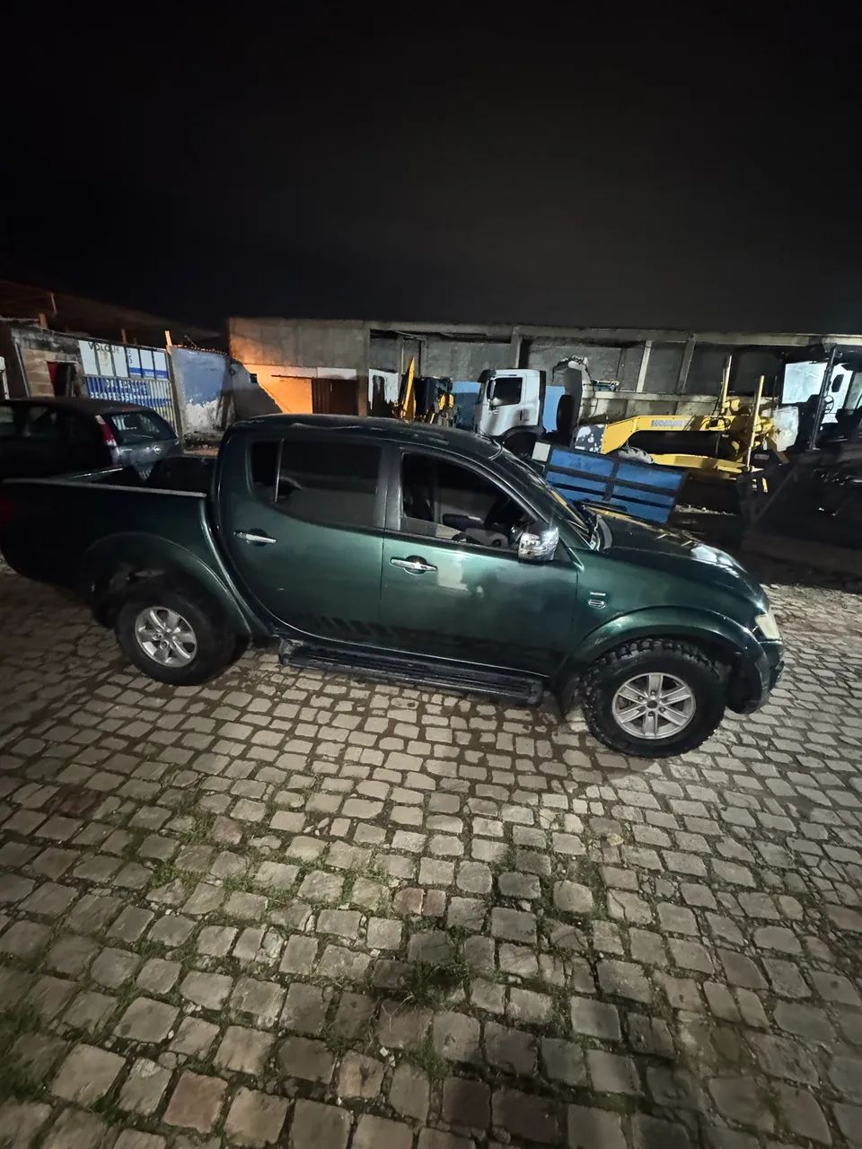 Mitsubishi L200 2015