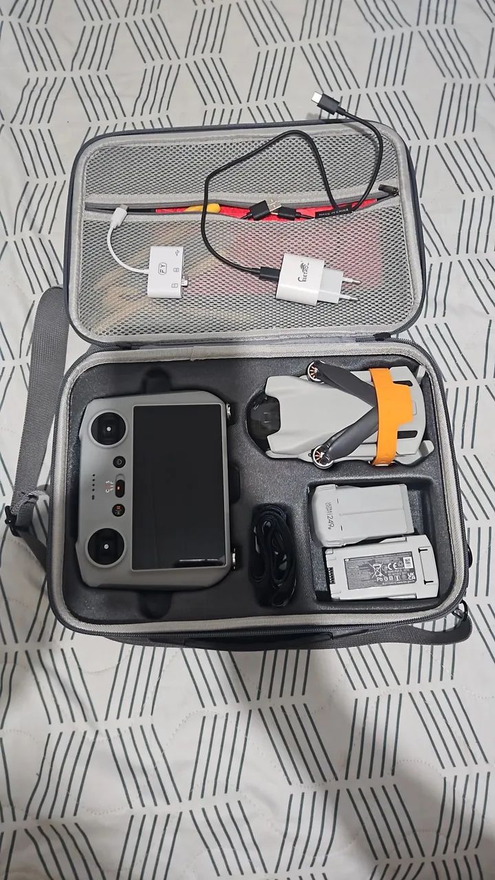 DRONE DJI MINI 3 COM TELA,USADO SÓ P.TESTAR, SEM MARCA DE USO.F: *. - Foto 2