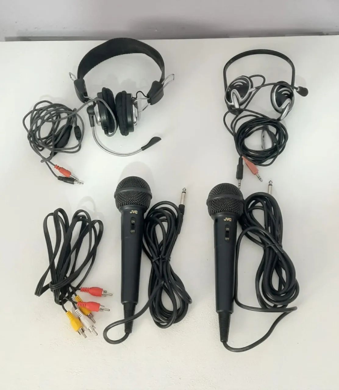 Microfone JVC Com Fio Kit 2 Microfones 2 Headsets e Cabo RCA