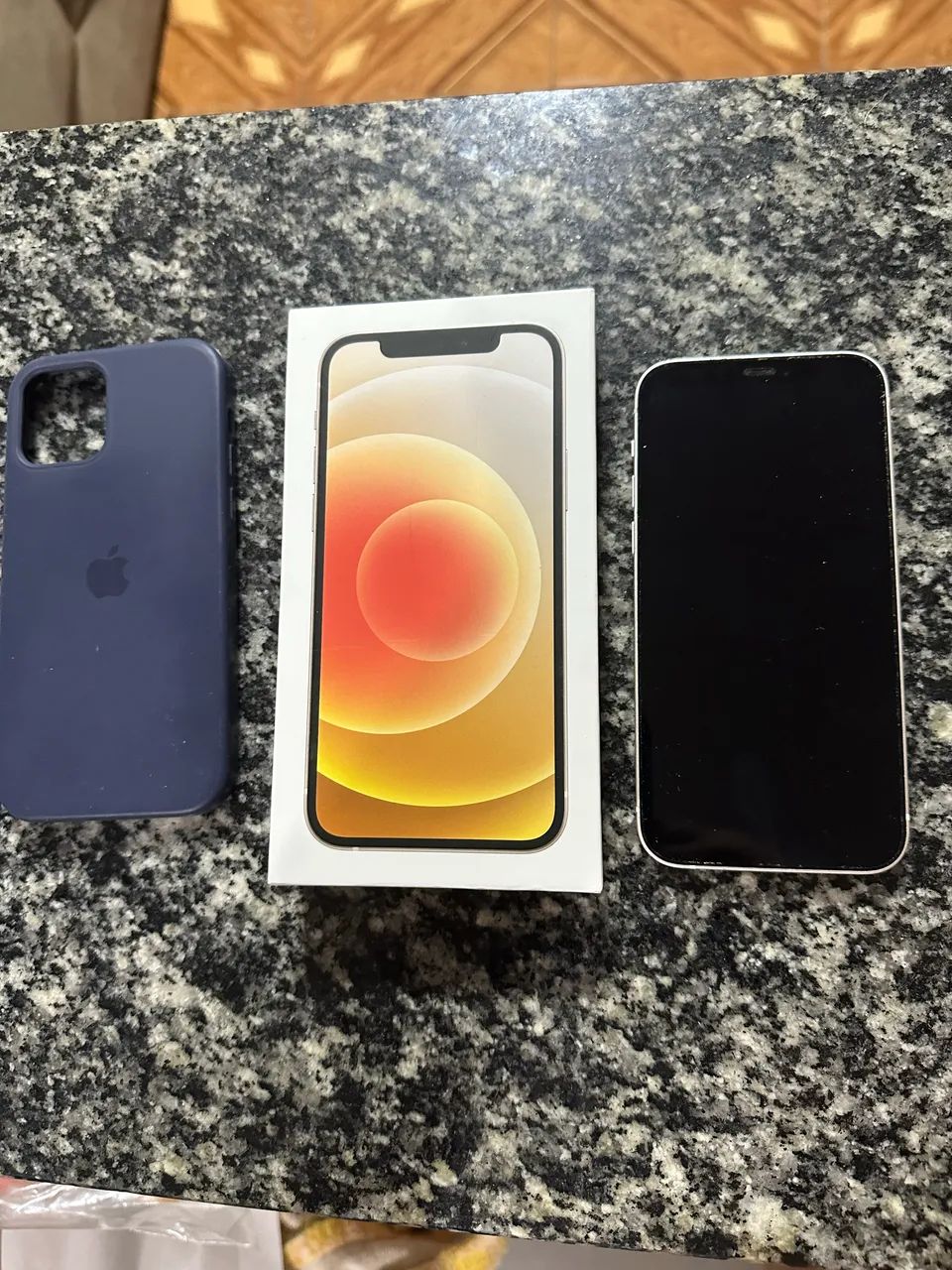 iPhone 12 128 G branco  - Foto 3