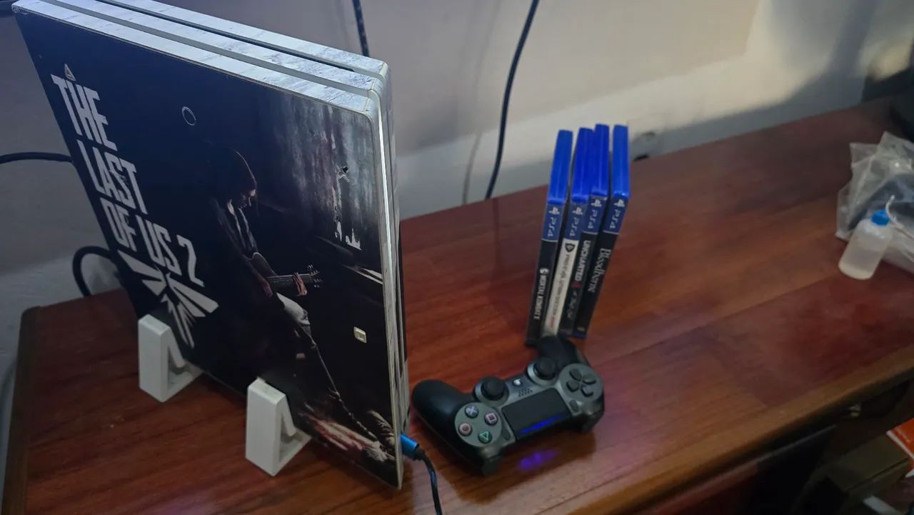 Ps4 pro Branco personalizado-1Tb,funcionando perfeitamente - Foto 3
