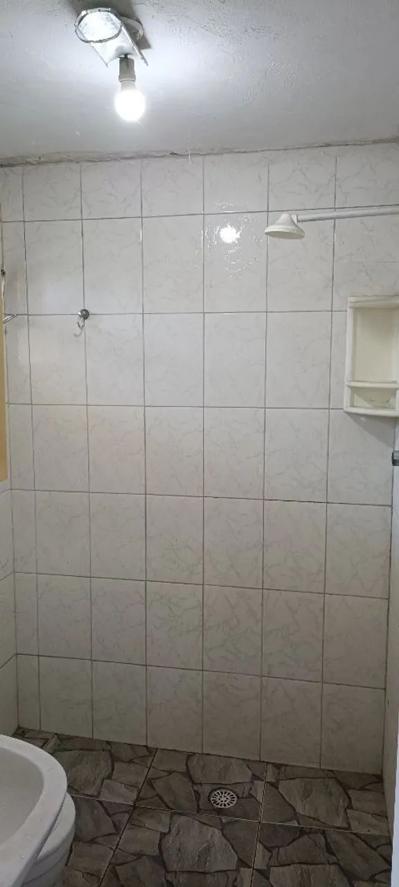 Kitnet com água e energia incluso. - Foto 5