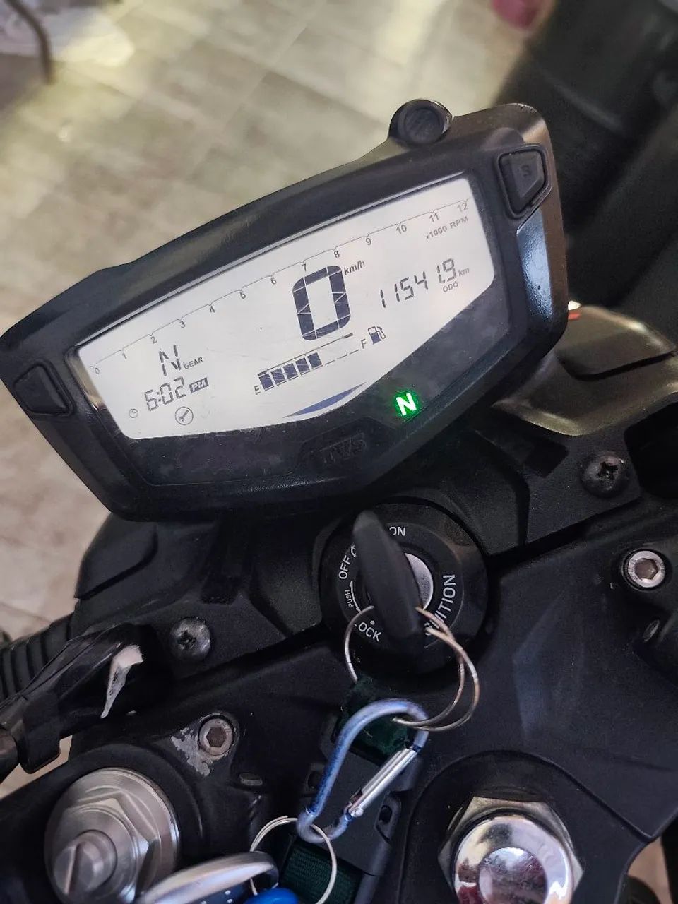 Apache RTR 200 - Foto 2