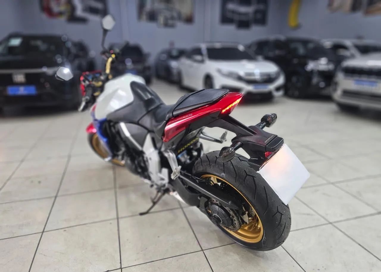 HONDA CB 1000R  - Foto 4