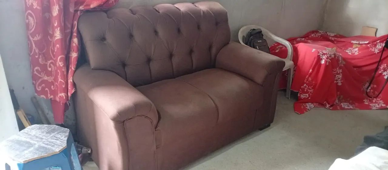 Sofá 2 lugar praticamente NOVO