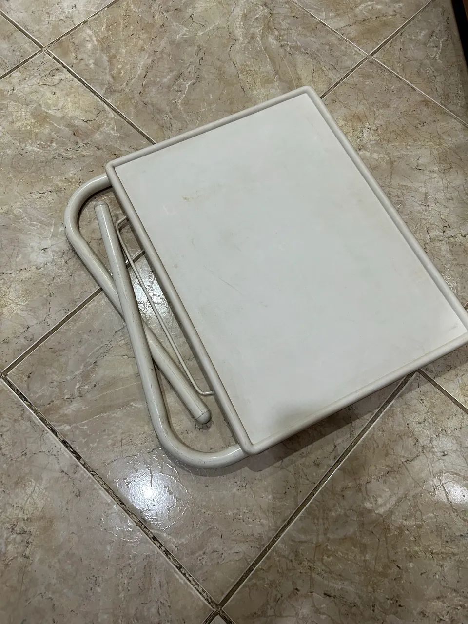 Mesa para estudos, refeições, etc - Foto 3