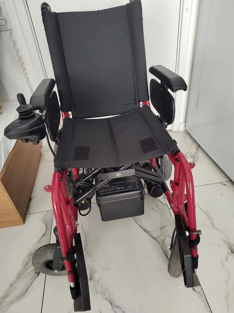 Cadeira de rodas motorizada Ortobras E4 (USADA) - Foto 3