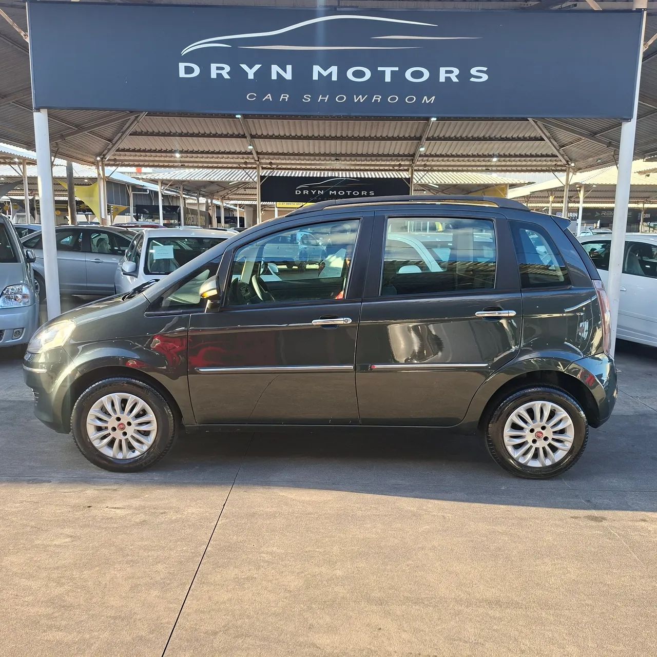 Fiat Idea Attractive 1.4 Fire Flex 8V 5P 2011 - Foto 3