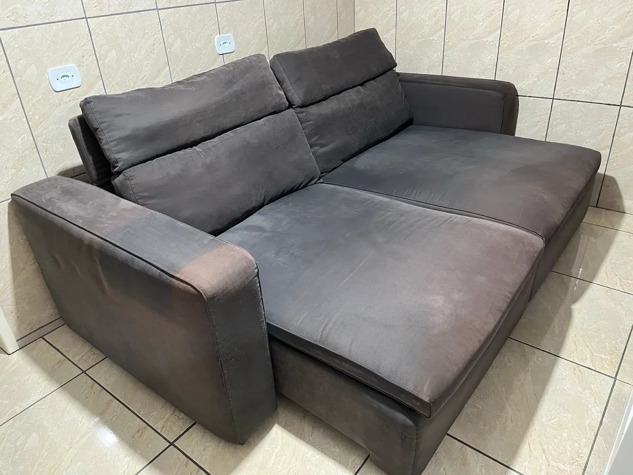Sofá Retrátil e Reclinável Tok&Stok na Cor Marrom