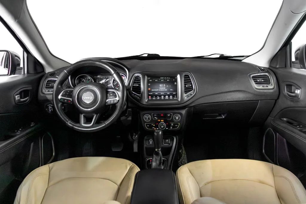Jeep Compass Longitude 2.0 4X2 Flex 16V Aut. 2017 - Foto 5