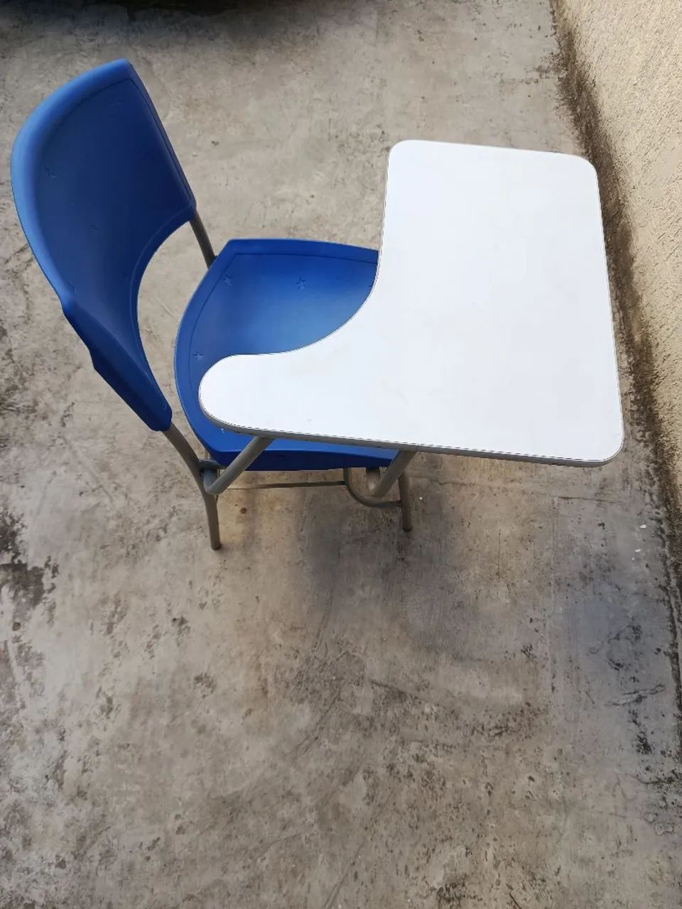 Cadeira universitaria usadas