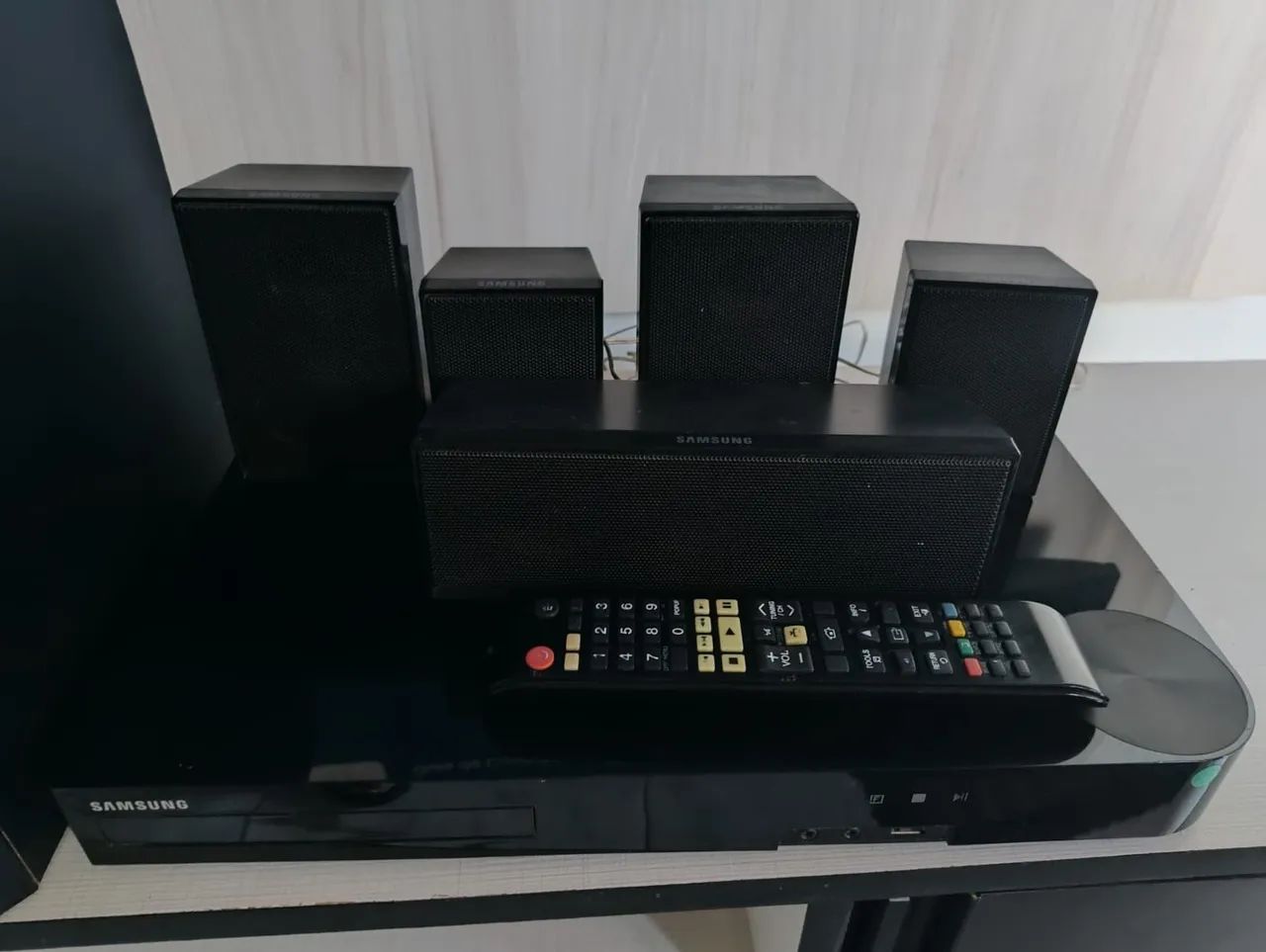 Vende-se Ventilador/ Home Theater/ Cadeira Office/ Geladeira Electrolux - Foto 6