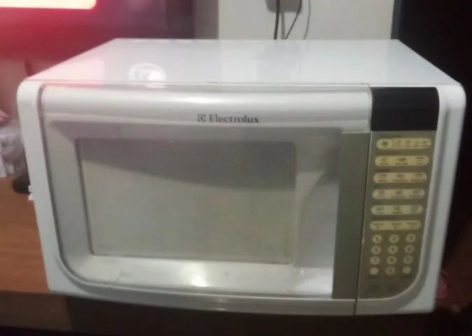 microondas bem conservado 