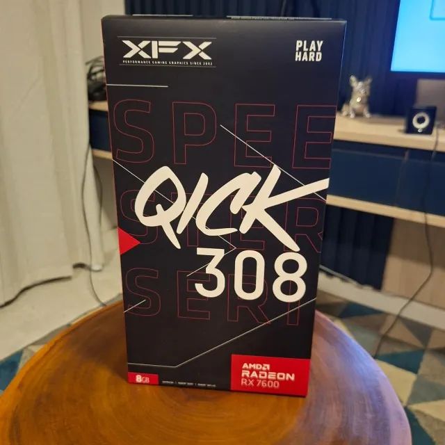 Placa de Vídeo RX 7600 - XFX AMD Radeon -8GB