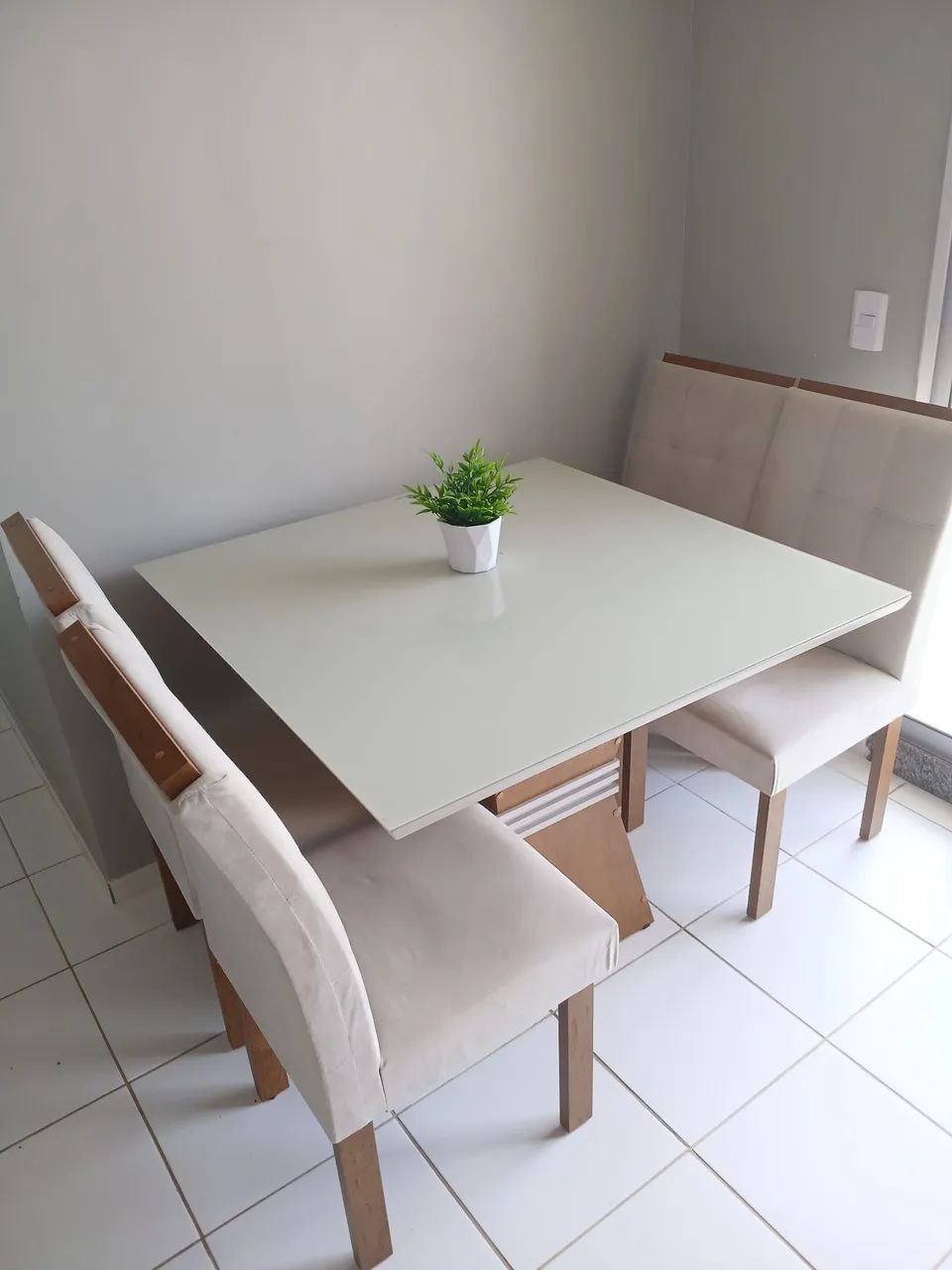 Conjunto Mesa 4 Cadeiras 