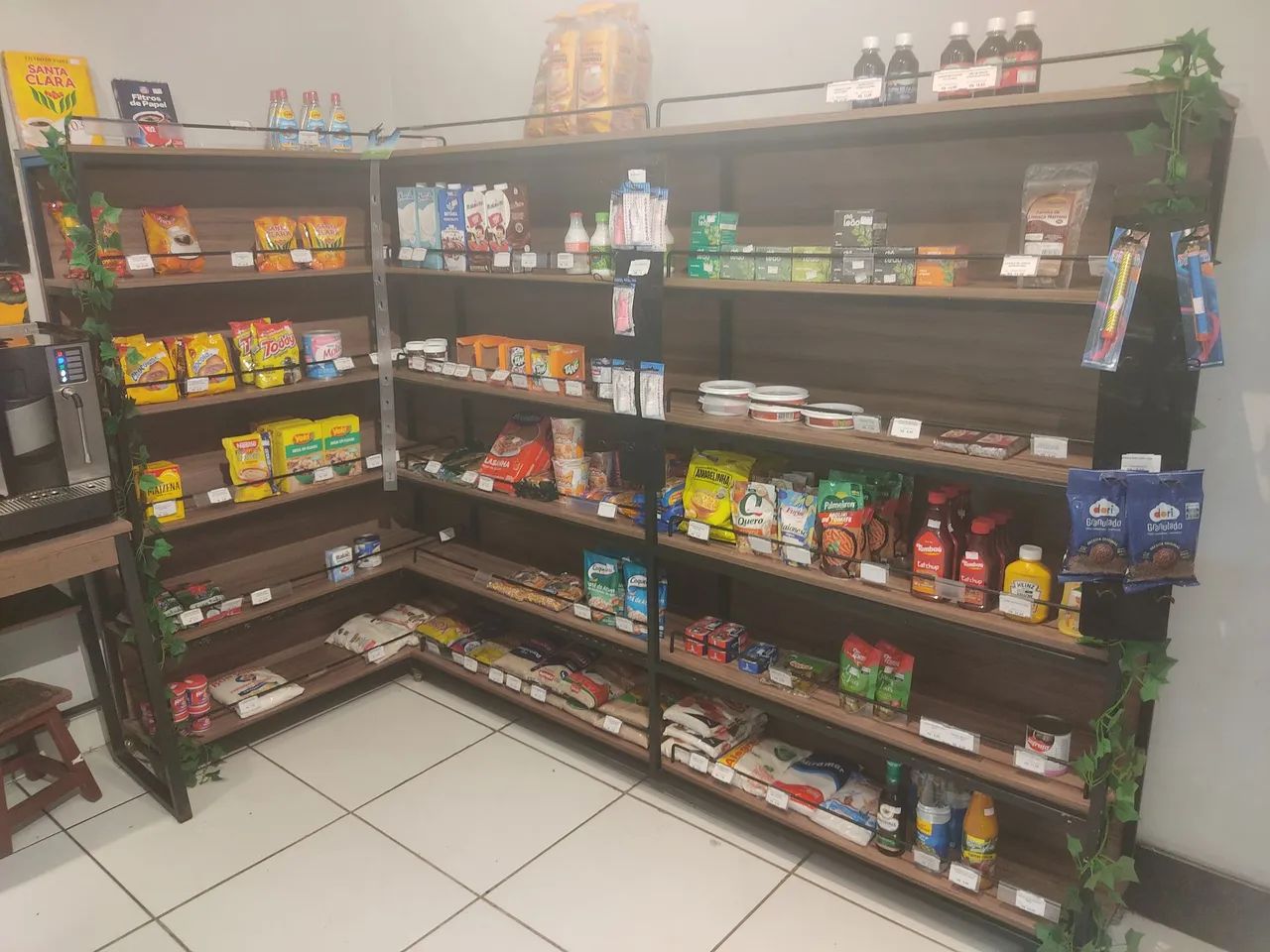 VENDO MÓVEL COMERCIAL EM "L" MDF COM TAMPO DE FUNDO E RODINHAS  - Foto 3