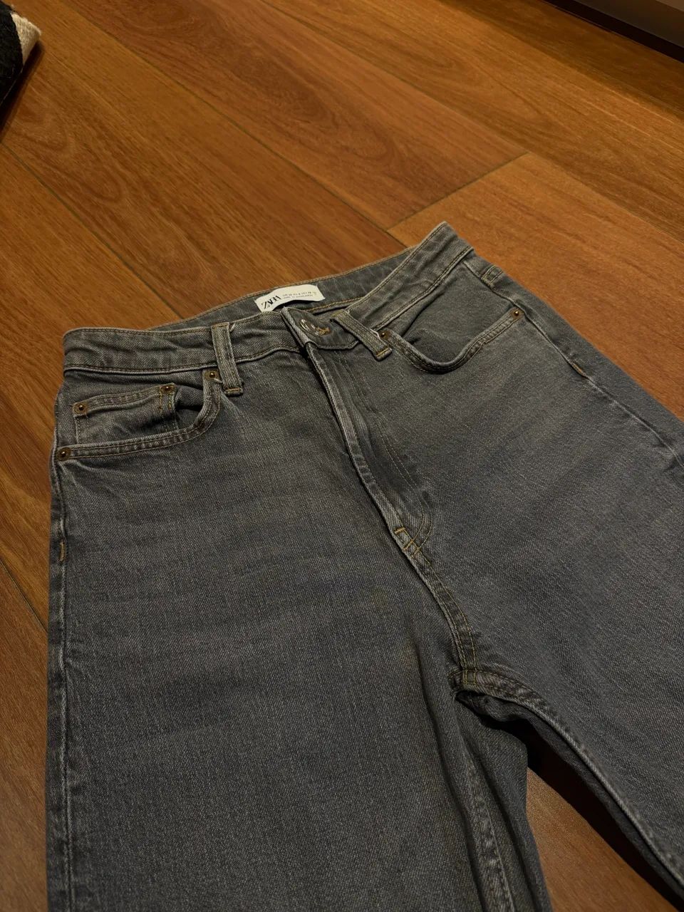 calça jeans zara cinza 38
