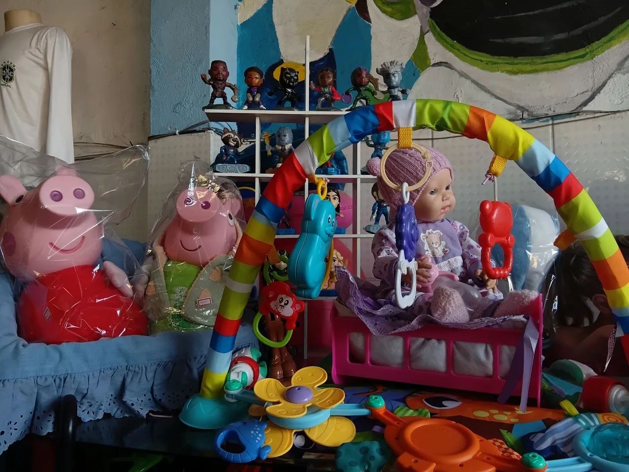 Brinquedos  variados.  - Foto 4